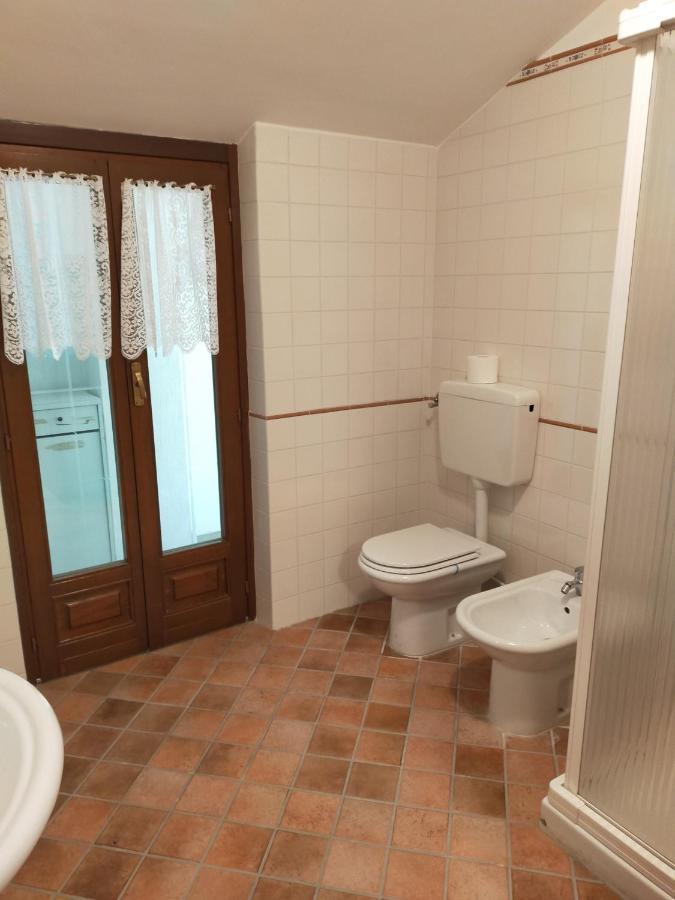 カステルデルフィーノ La Misun De Ciafre Bed & Breakfast エクステリア 写真