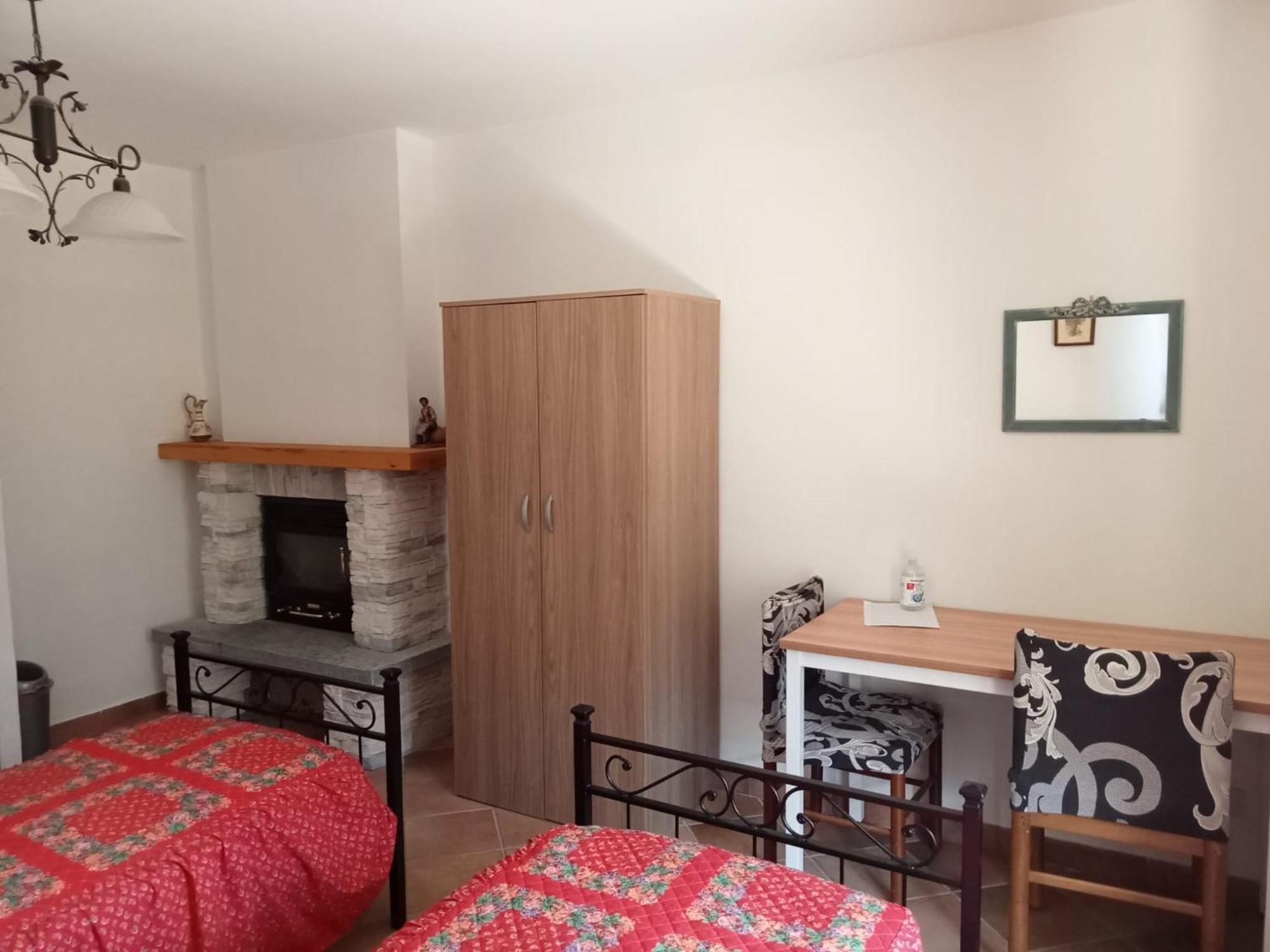 カステルデルフィーノ La Misun De Ciafre Bed & Breakfast エクステリア 写真